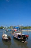 Pak Bara is a small seaside town and fishing village about 60km (37 miles) north-west of the provincial capital, Satun. Although less a destination in its own right than a jumping off point for visits to Mu Ko Phetra Marine National Park and Ko Tarutao Marine National Park.